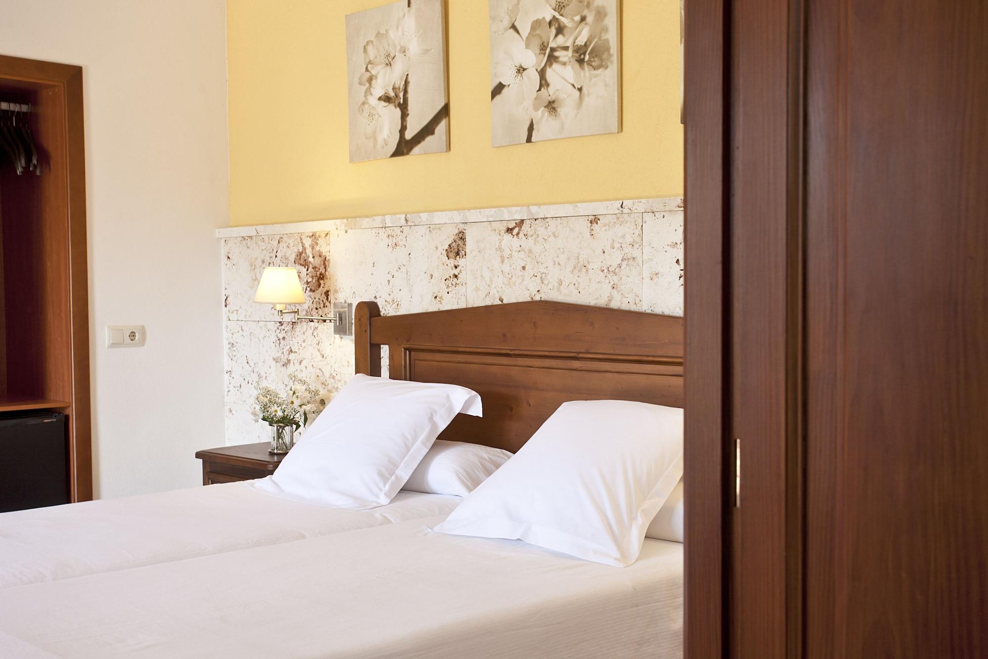Agroturismo Es Quatre Cantons Binisalem Exterior foto